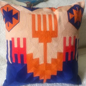 Almofada Bordada Étnica - Image 4